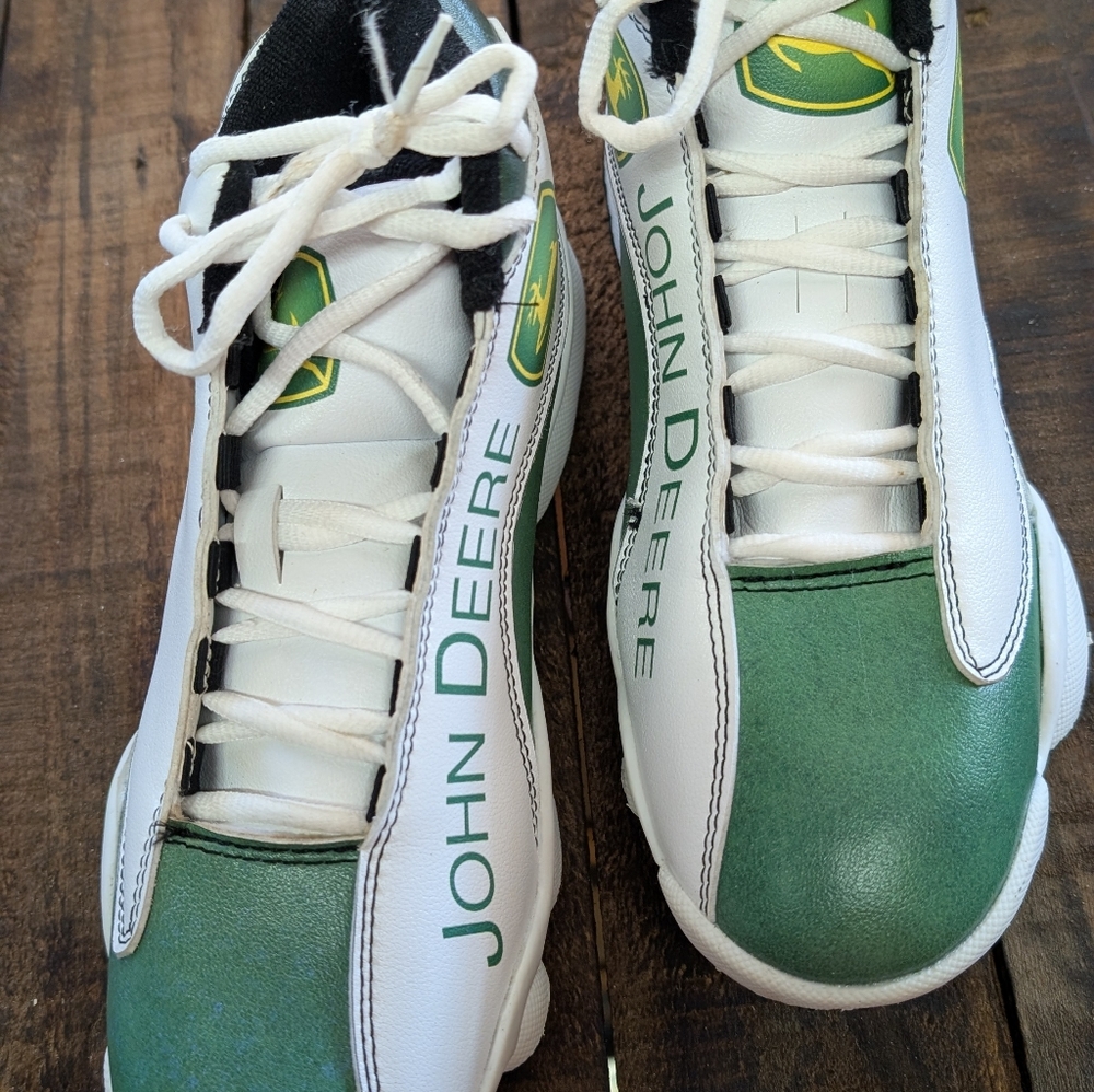 Women's Size 9 /40 John Deere Sneakers